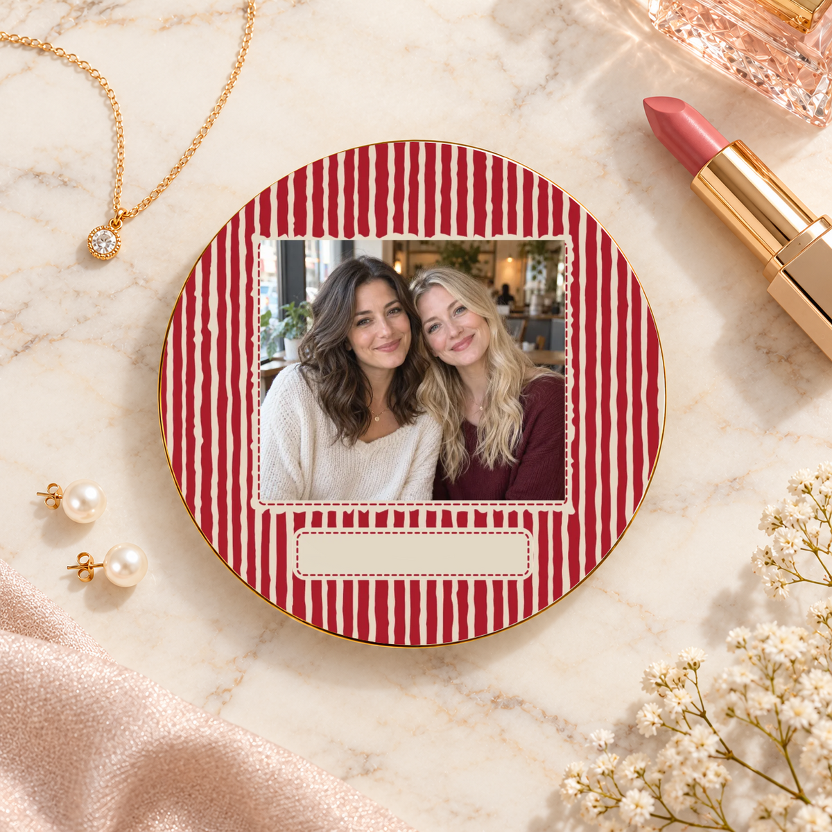 Farfuriuță pentru bijuterii cu fotografie – Personalizată #8963224 [PC-MOCKUP:cmusg5p9v002ypb0hxnyb80p8:2c9e1edff52c2f8f2abd5497:2c9e1edff52c2f8f2abd5497bc0af569471248684f84c5fa99e78b8da80b8b85]
